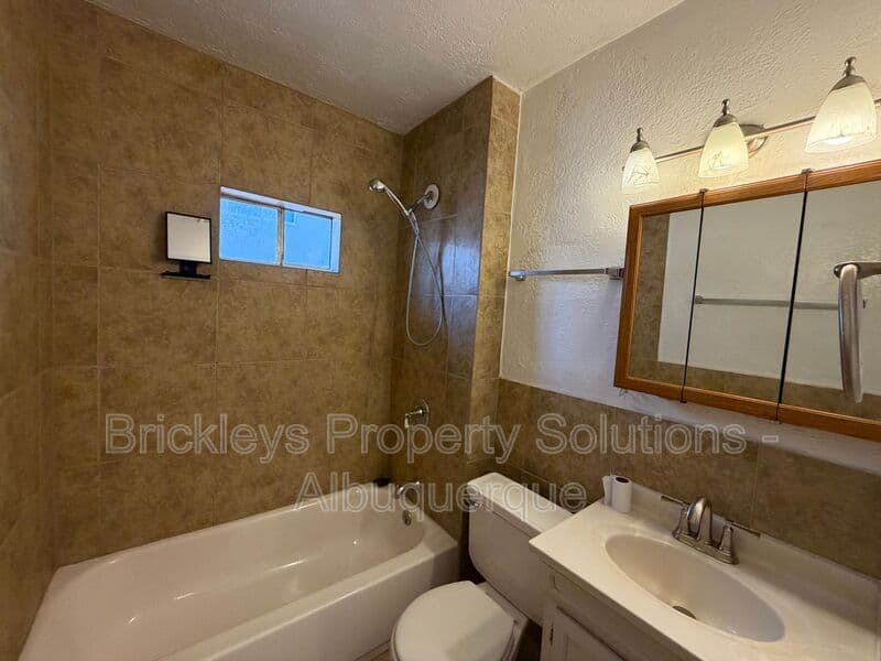 Albuquerque Condo: 313 Cornell Drive SE