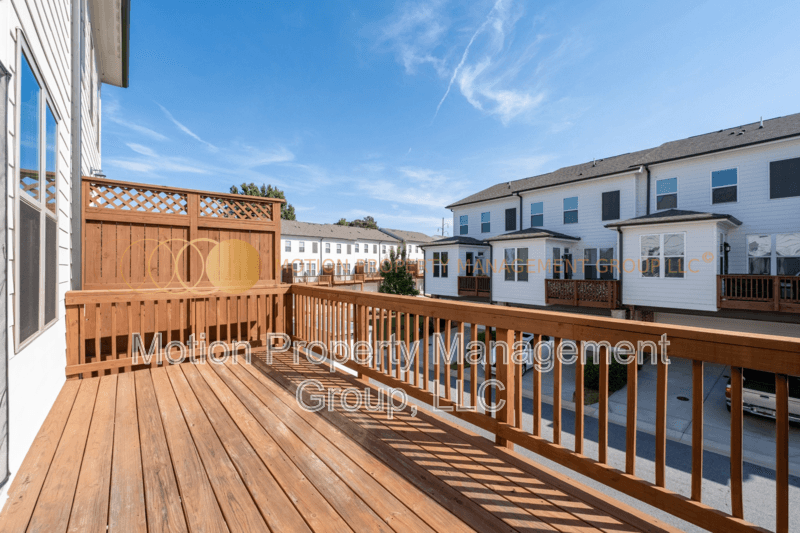 Scottdale House: 776 Angora Alley