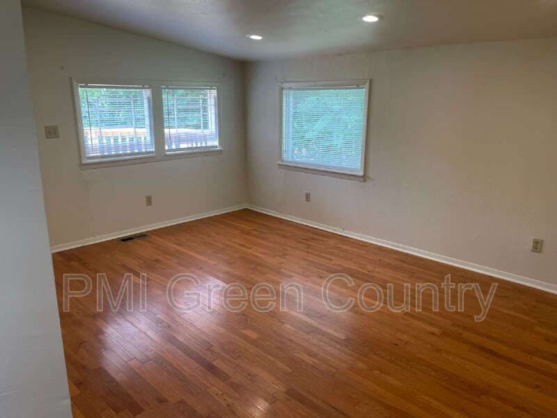 Tulsa House: 5430 North Frankfort Place
