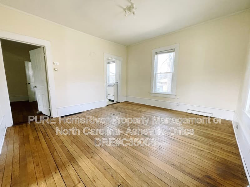 Swannanoa House: 648 Bee Tree Road
