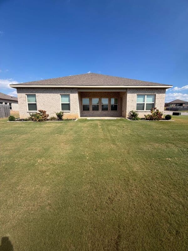 Athens House: 13937 Lannister Lane