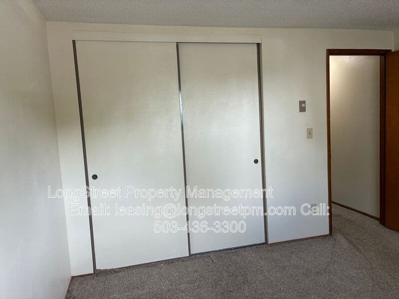 Corvallis Apartment: 1250 SW E Ave