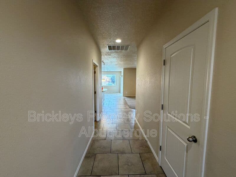 Rio Rancho House: 7304 Skagway Dr. NE