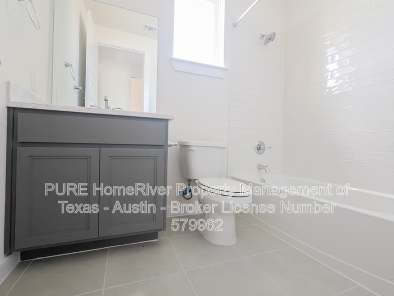 Round Rock House: 4345 Chapel Hill St