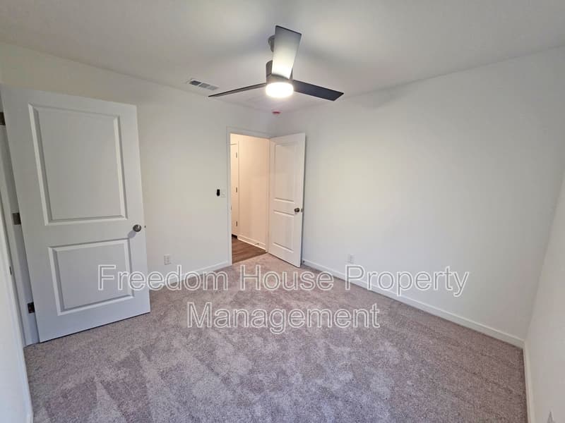 Pahrump House: 766 Makenna Rain Drive