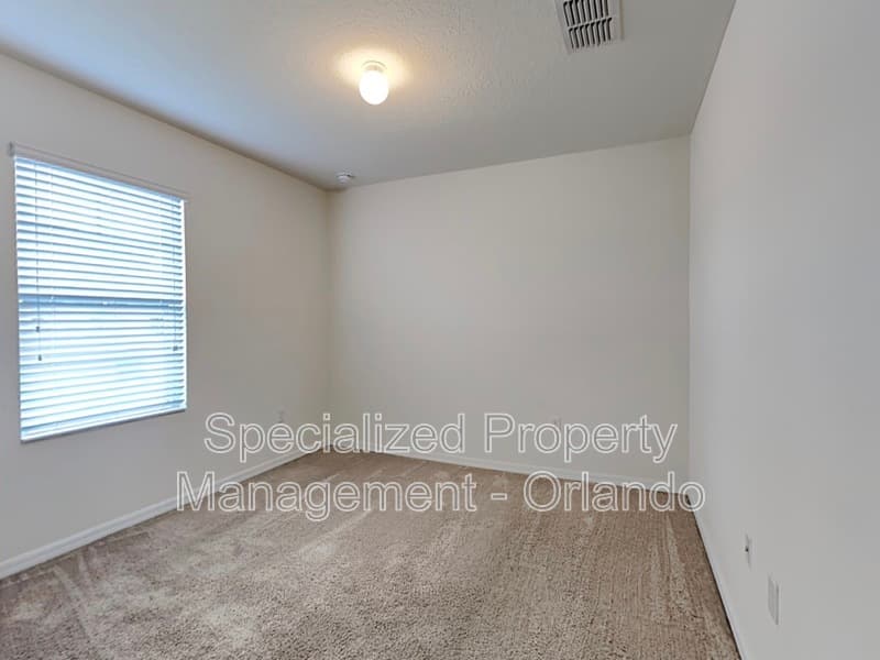 Davenport House: 320 Aberdeen Dr
