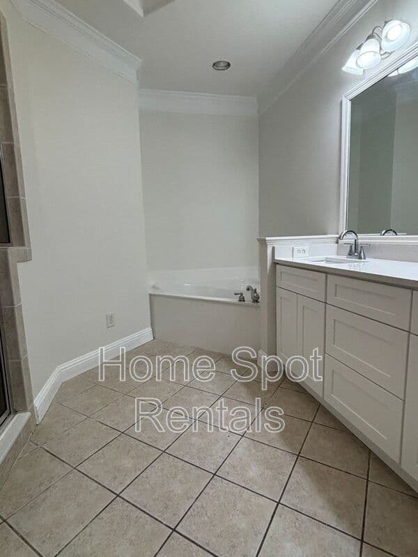 Atlanta House: 2664 Rivers Edge Dr. NE