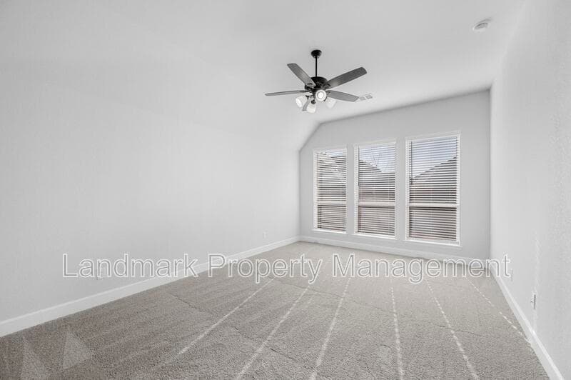 Mansfield House: 1822 Buckeye Lane