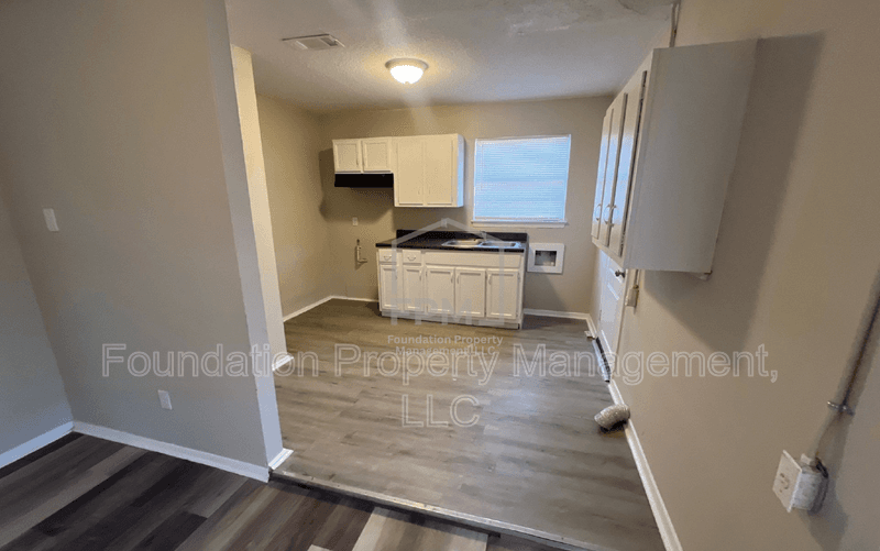 Memphis House: 4422 Suncrest Drive