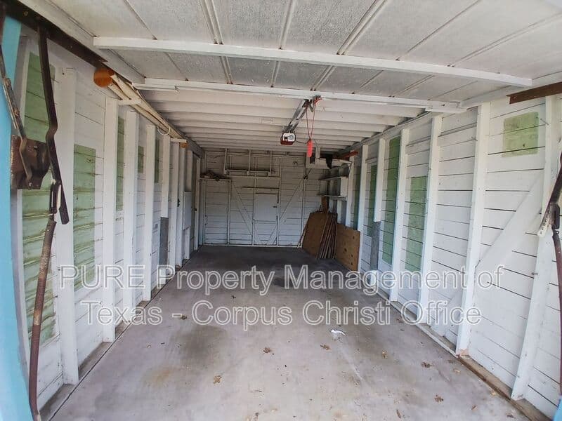 Corpus Christi House: 4701 Prinston Dr