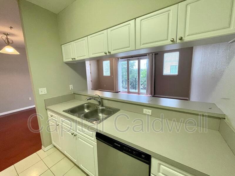 Tampa Condo: 2002 E 5th Ave #303