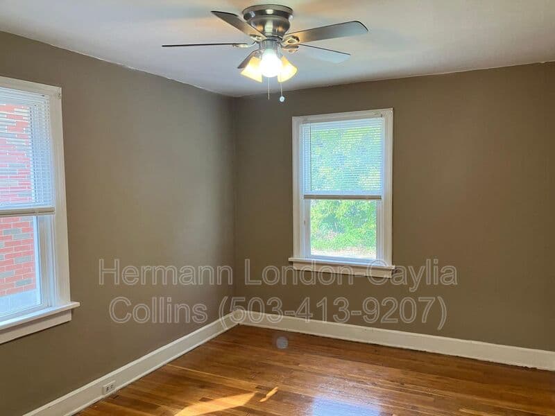 Saint Louis House: 4618 June Avenue