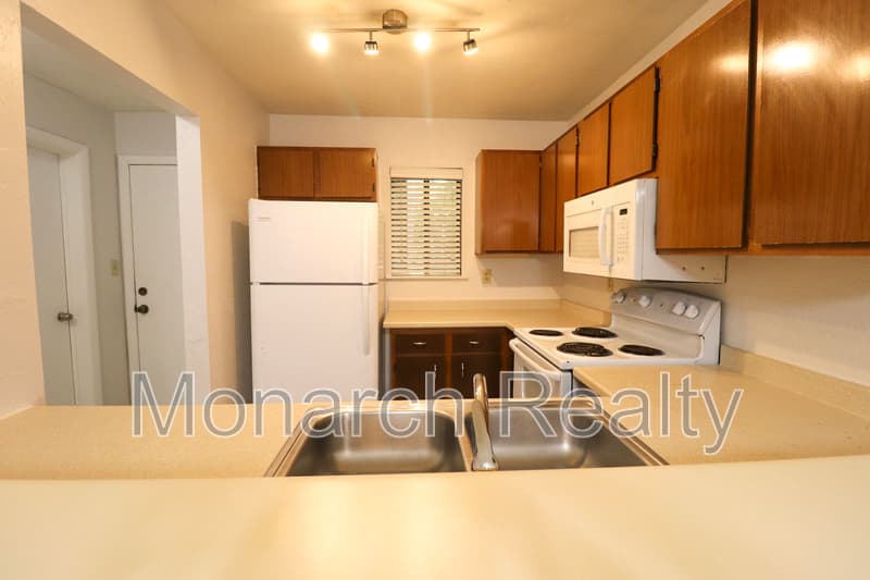 Gainesville Condo: 89 Southeast 16th Avenue - 101