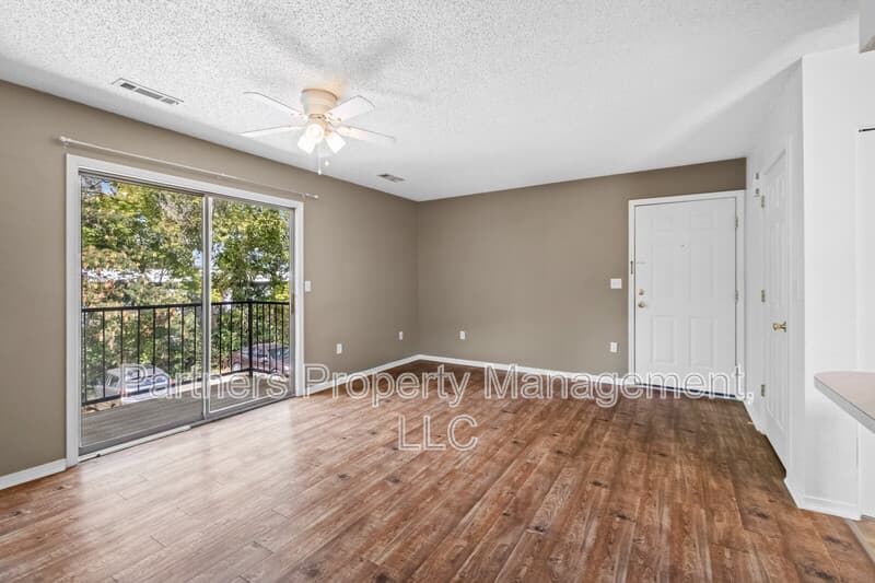 Fayetteville Condo: 1621 North Leverett Avenue - 6