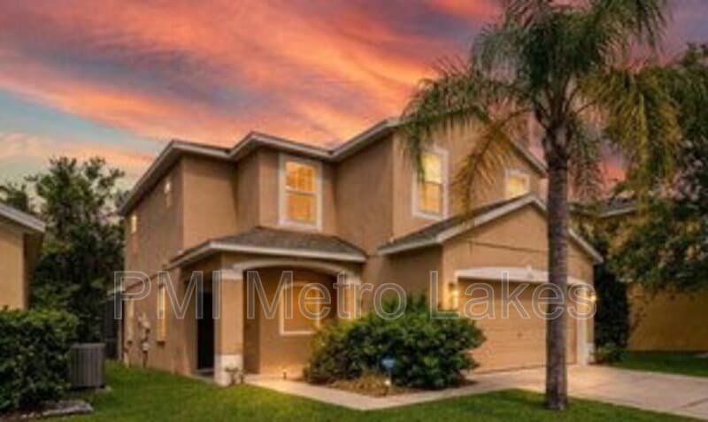 Davenport House: 194 Blue Jay Way
