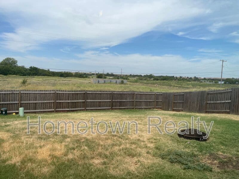 El Reno House: 1712 Vermilion Lane