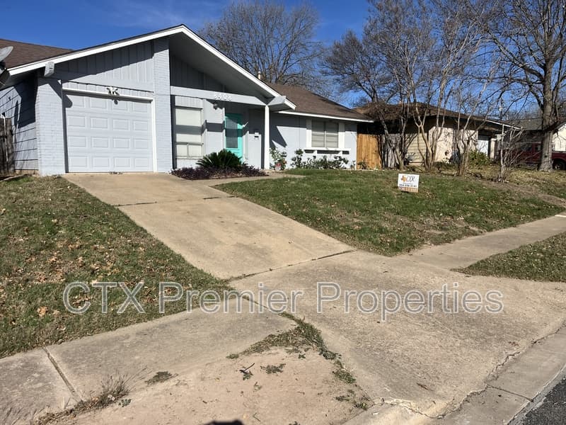 Austin House: 8408 Maine Drive