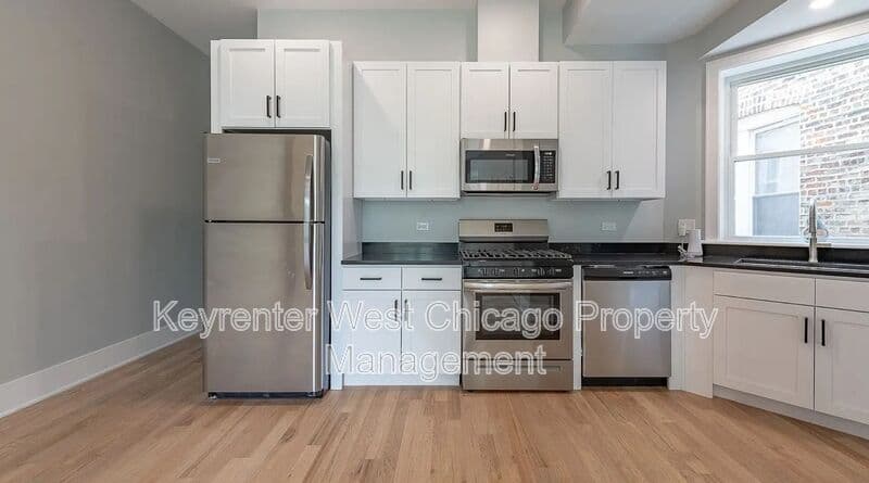Chicago House: 3246 W. Fulton Blvd