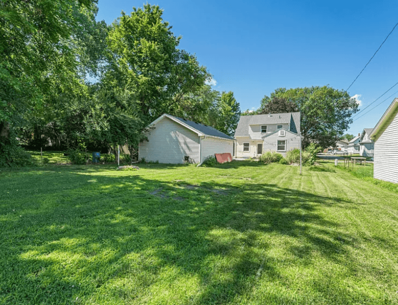 Ames House: 2812 Wood Street