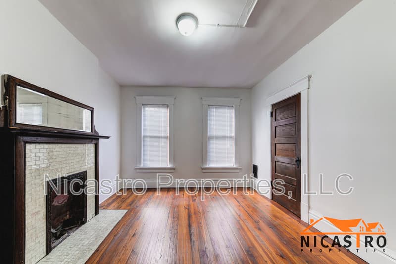 Columbus House: 324 Buttles Avenue