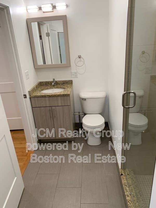 Chelsea Condo: 16 Fifth Street