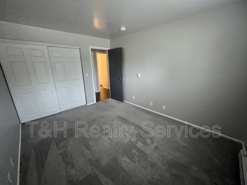 Noblesville Condo: 1152 Evans Avenue