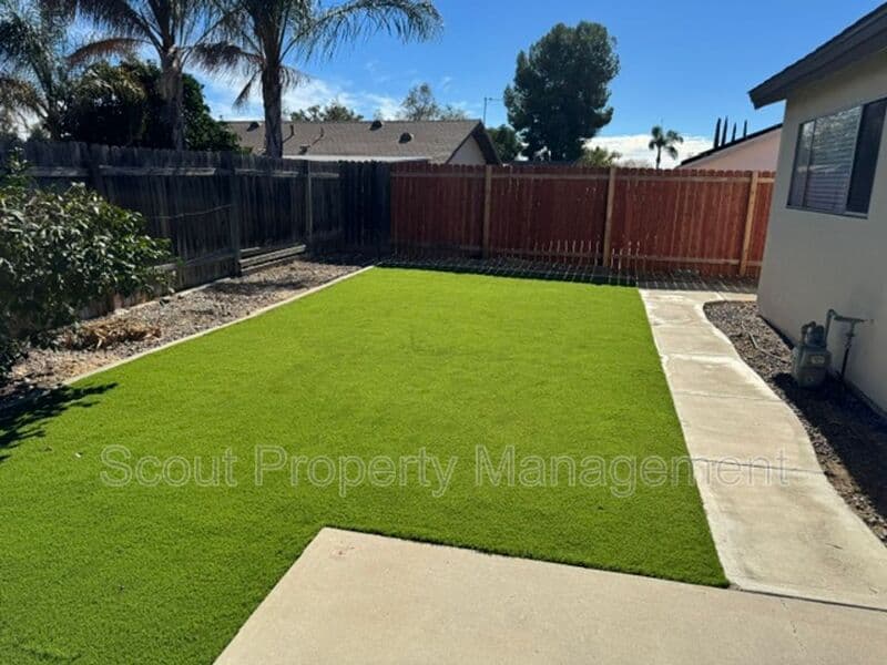 Temecula House: 31107 Camino Verde