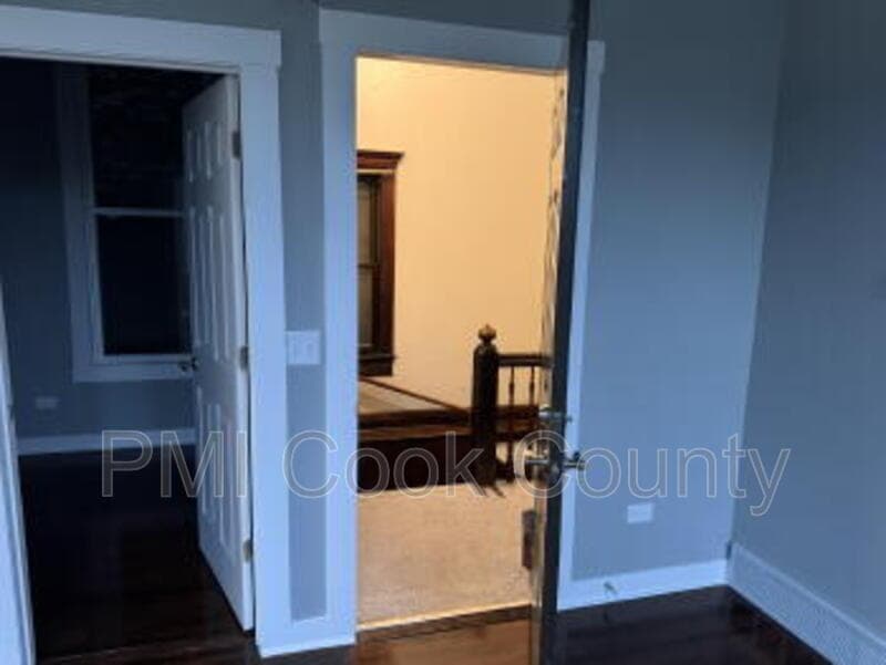 Chicago Condo: 1950 S Trumbull Avenue