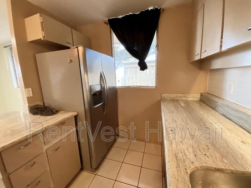 Mililani Townhome: 94-161 Kuahelani Ave