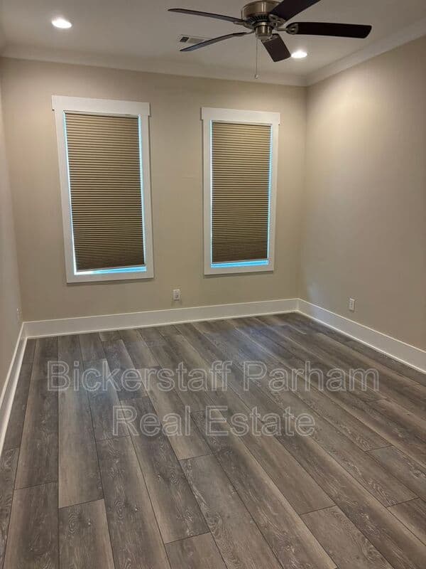 Columbus House: 8115 Dreamboat Drive
