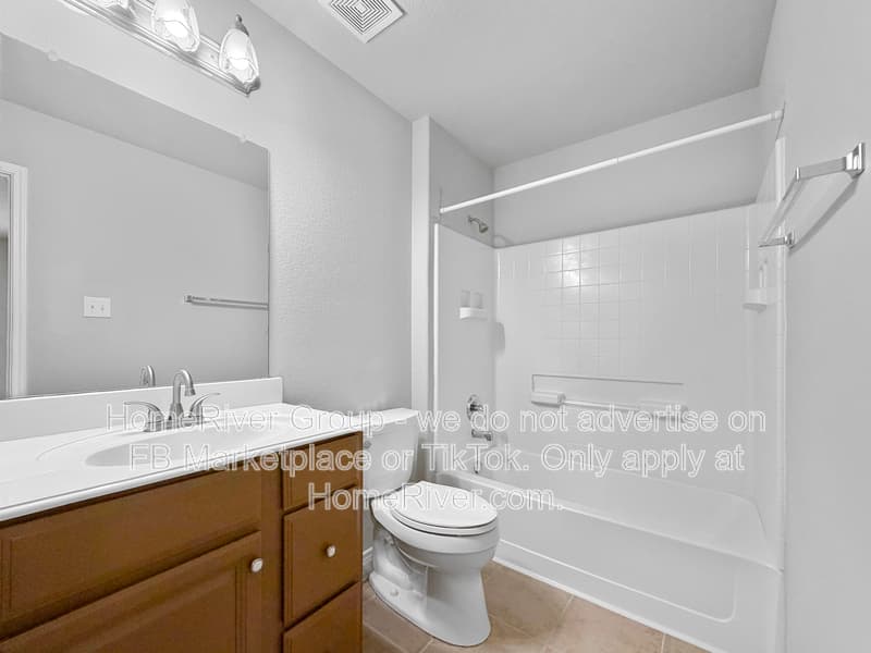 Allen Townhome: 1175 Sophia St