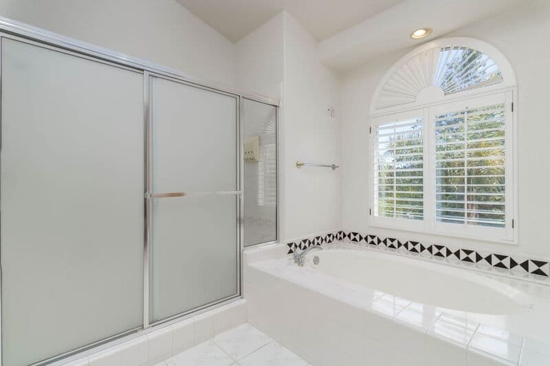 Temecula House: 32579 Valentino Way