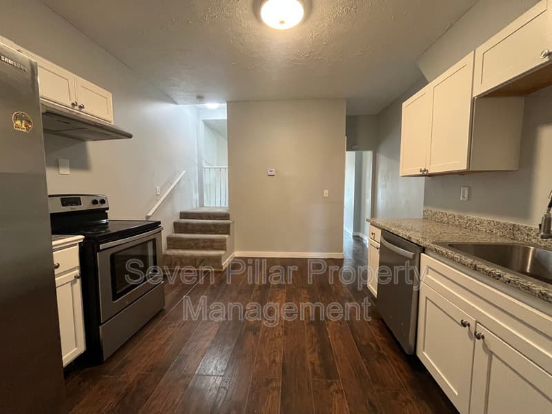 Columbus Condo: 114 Dana Ave