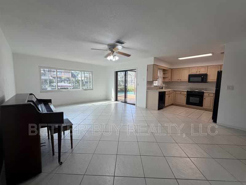 Flagler Beach House: 337 North 10th Street