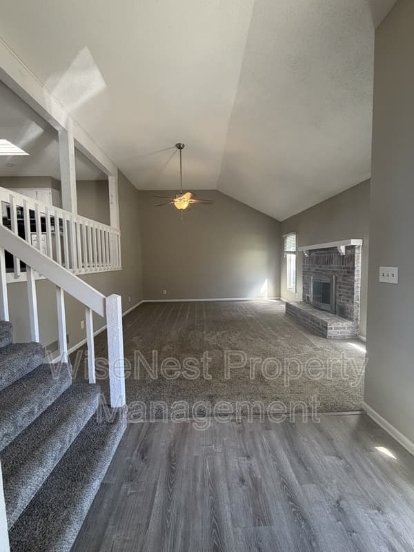 Shawnee House: 11914 West 49th Place