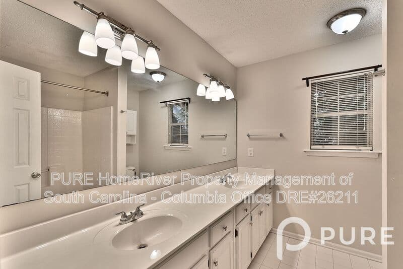 Columbia House: 312 Brook Hollow Dr