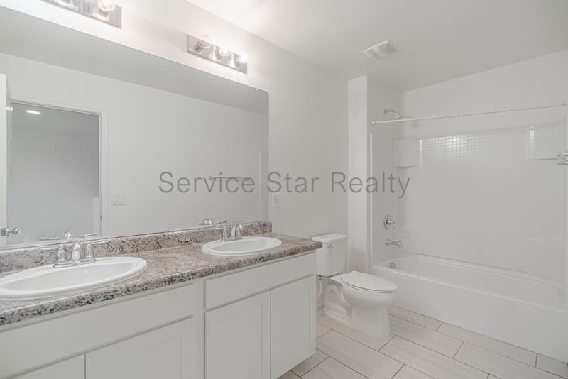 Tolleson House: 10426 W Cordes Rd