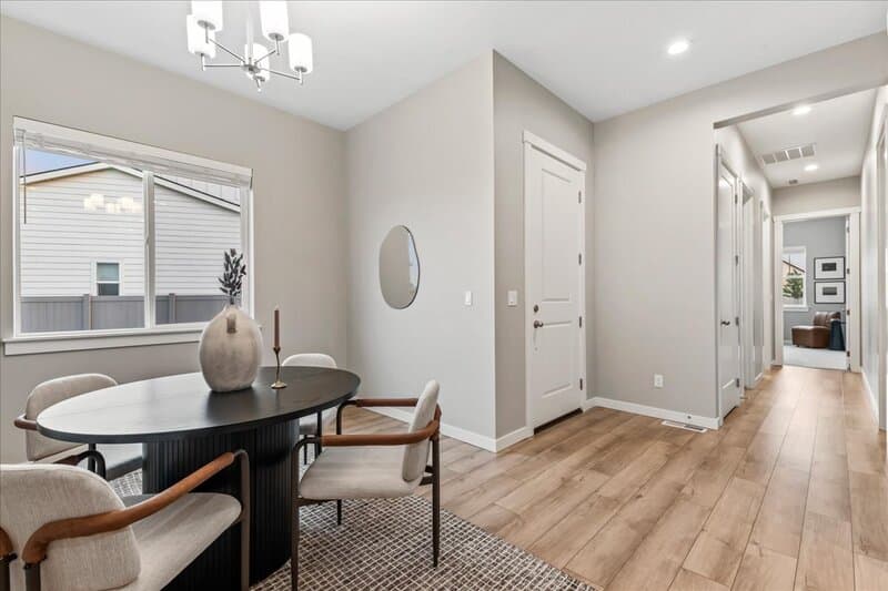 Star House: 2218 North Leatherwood Avenue