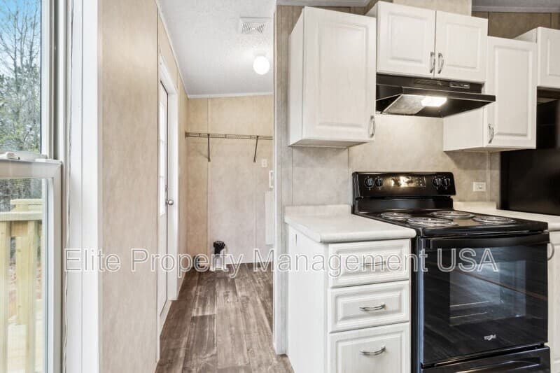 Gainesville House: 3530 Suggs Road