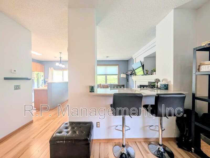 Prior Lake Townhome: 14321 Brookmere Blvd NW