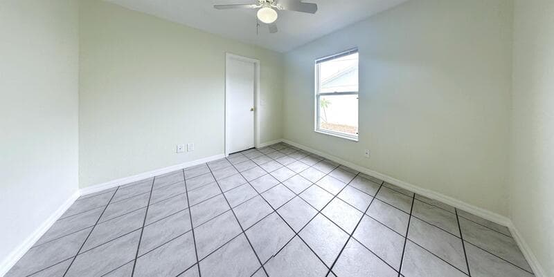 Englewood Condo: 9272 Anita Avenue