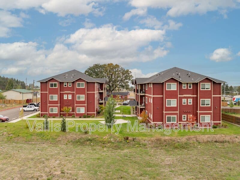 Molalla Condo: 13001 S Crompton Lane