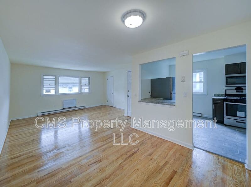 Vauxhall Condo: 287 Montclair Avenue