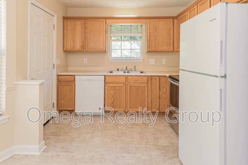 Pinson House: 6450 Kimberly Loop