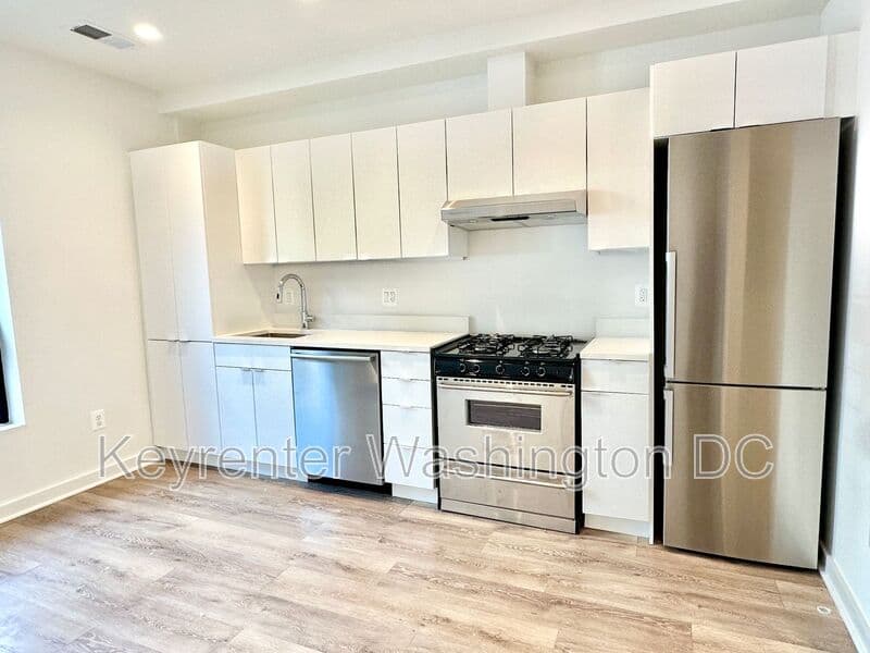 Washington Condo: 1460 Belmont St