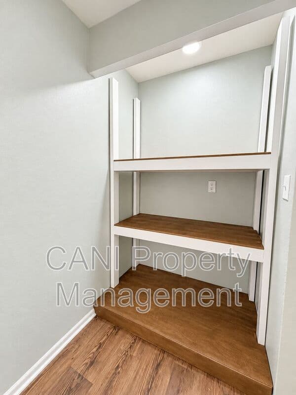 Longwood Condo: 326 East Palmetto Avenue