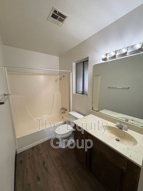 Visalia Condo: 2416-22 South Sallee Street