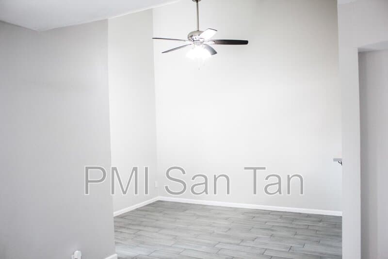 Tempe Condo: 821 South Casitas Drive