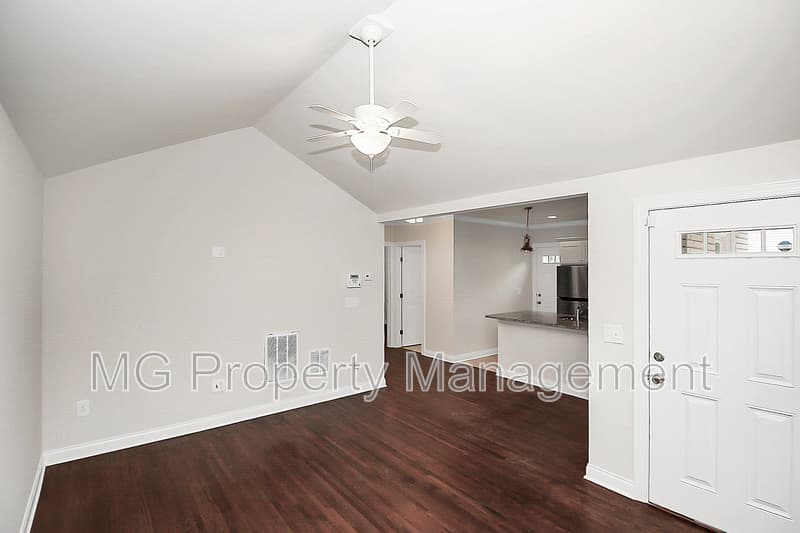 Charlotte Condo: 2002 Union Street