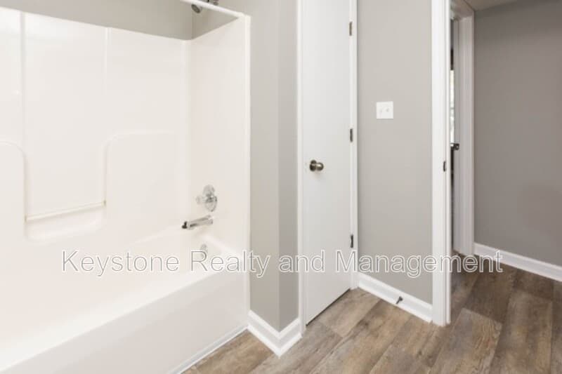 Clarksville Apartment: 3301 Royster Lane